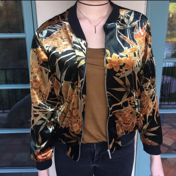 Zara Velvet Bomber Jacket - Picture 1 of 7